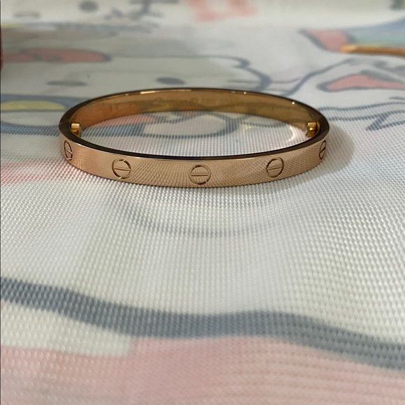 Cartier Classic Love Bracelet Rose Gold - Picture 3 of 8